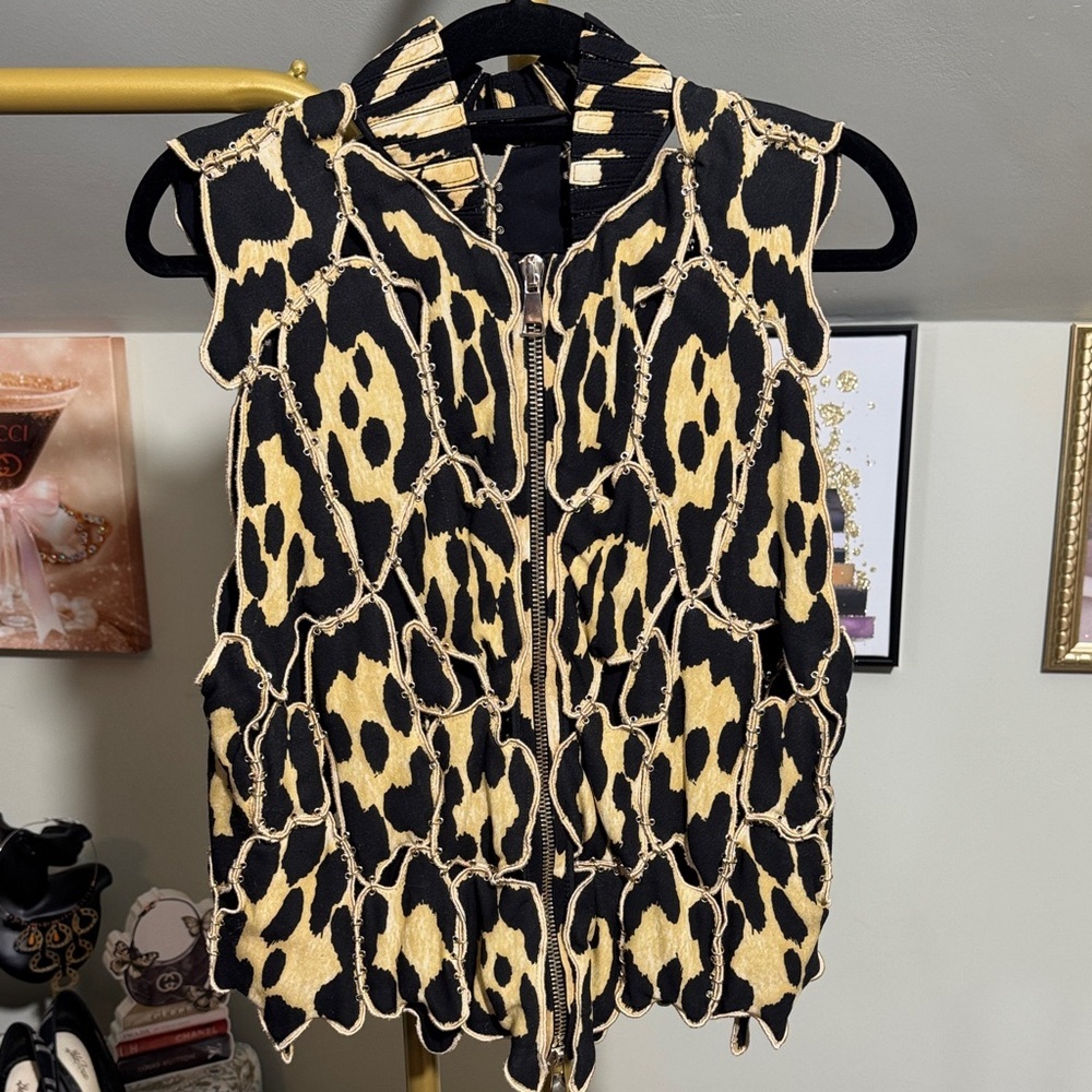 🌠Givenchy Runway! ONE OF A KIND!Reconstructed Black/Gold Leopard Print Zip Vest! - Picture 2 of 10
